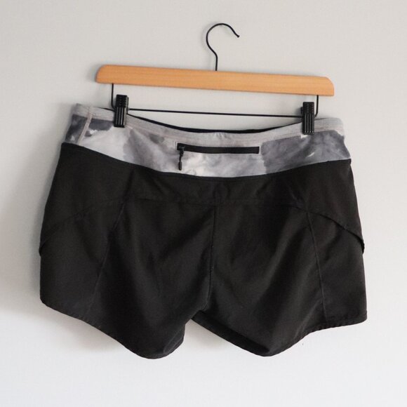 Lululemon Womens Black Sz 8 Turbo Run Athletic Pocket Shorts - Picture 2 of 10